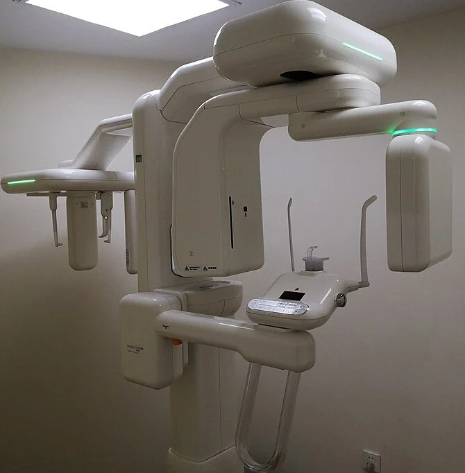 Dental CBCT machine for 3D jaw imaging and diagnosis