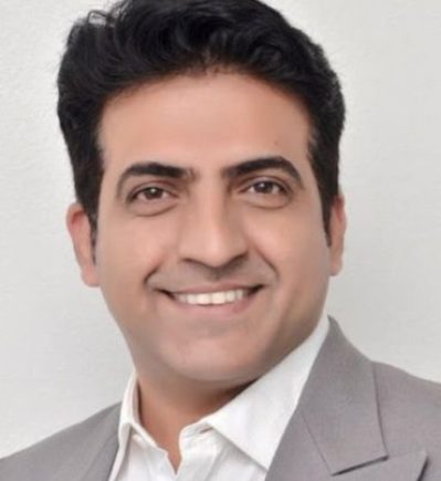 Dr kamal kiswani - best dentist in pune